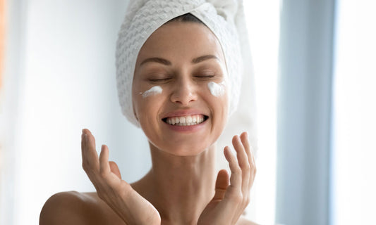Une peau radieuse grâce aux épices ?